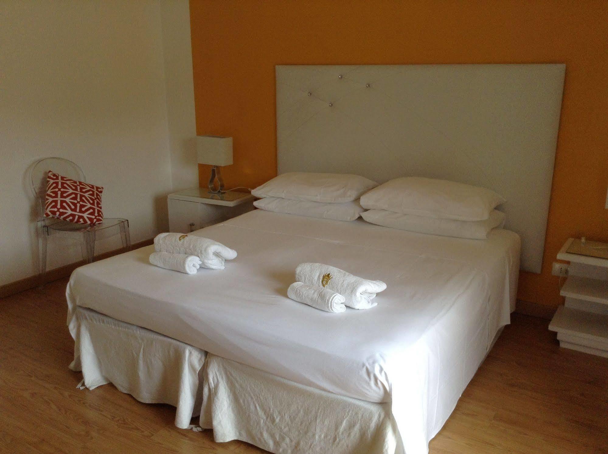 B&B Casa Vienna Sant'Agnello Exteriör bild